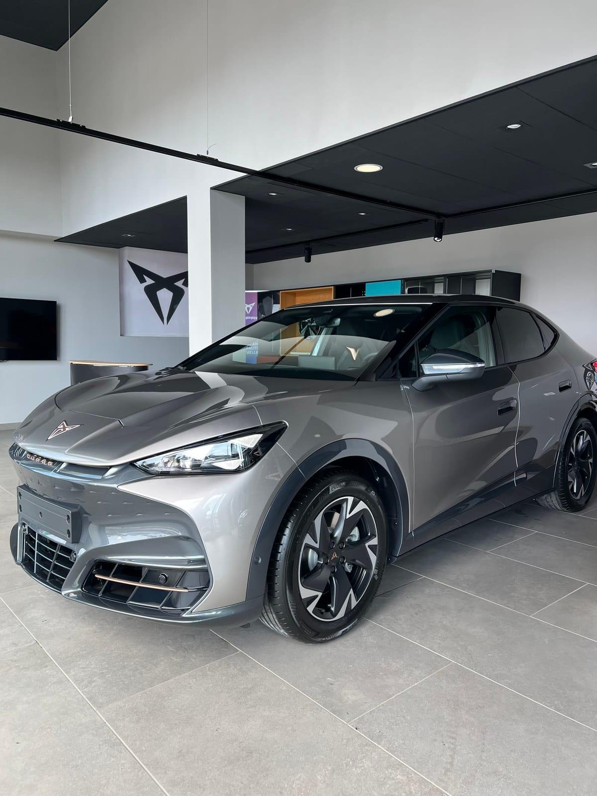 Cupra tavascan gris — nettoyage B Clean Master