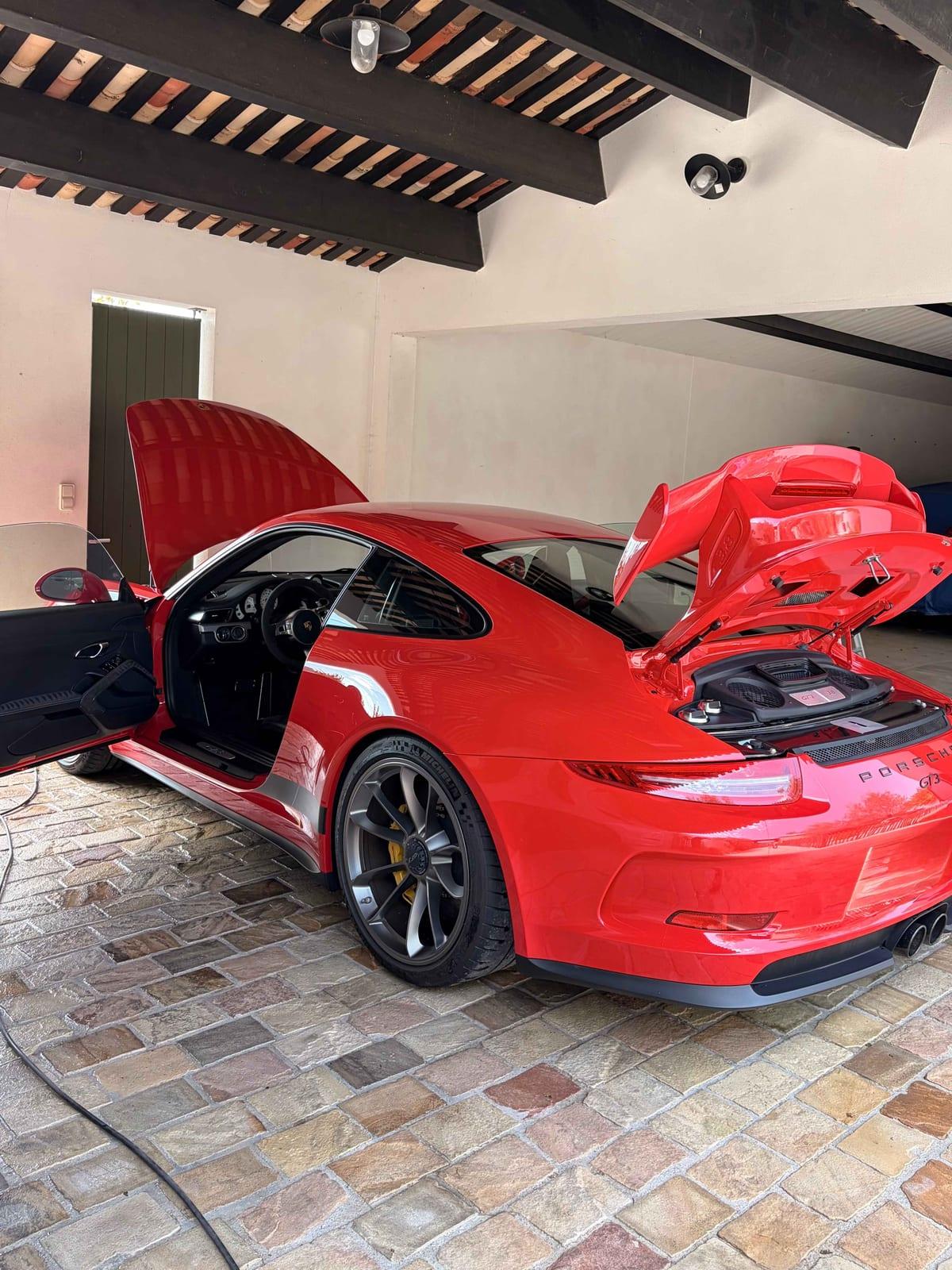 Porsche 911 gt3 rouge — nettoyage B Clean Master