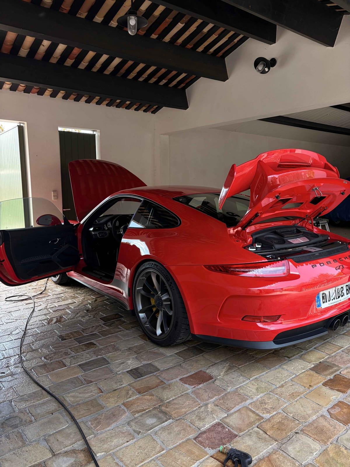 Porsche 911 gt3 rouge — nettoyage B Clean Master