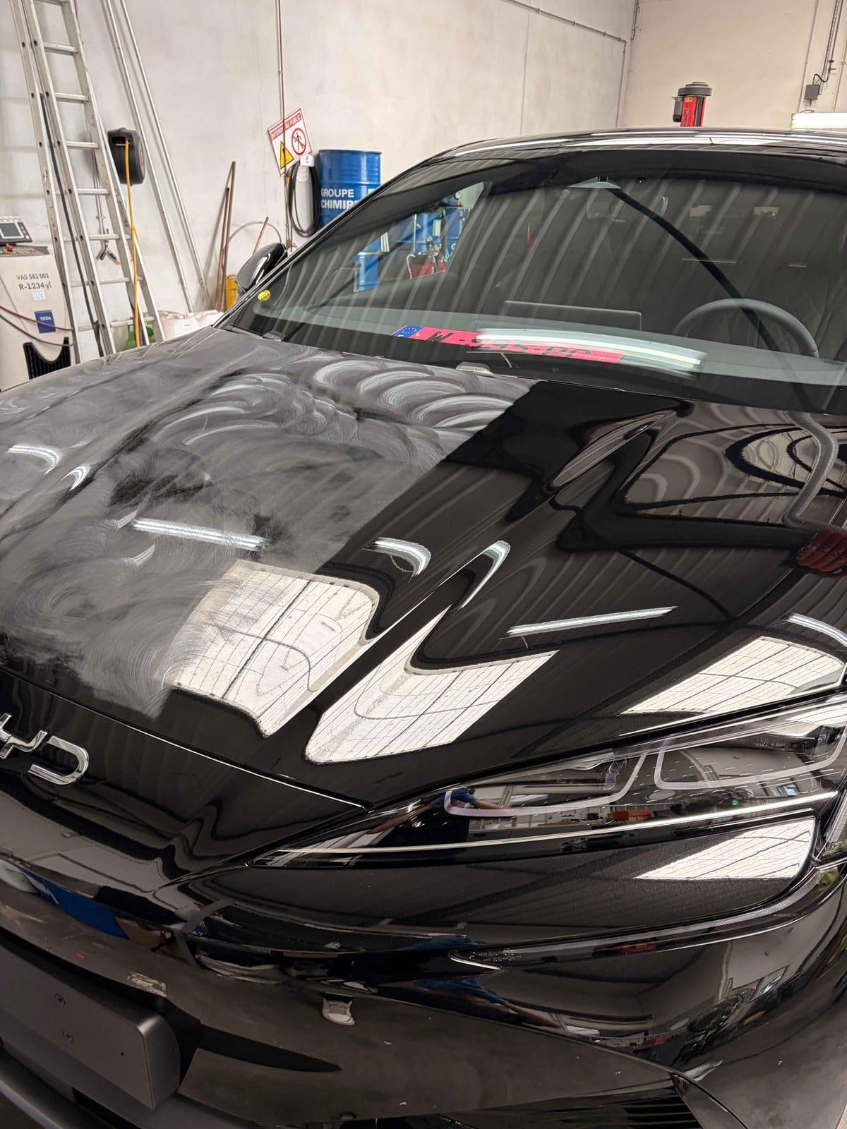 Porsche noire — nettoyage B Clean Master
