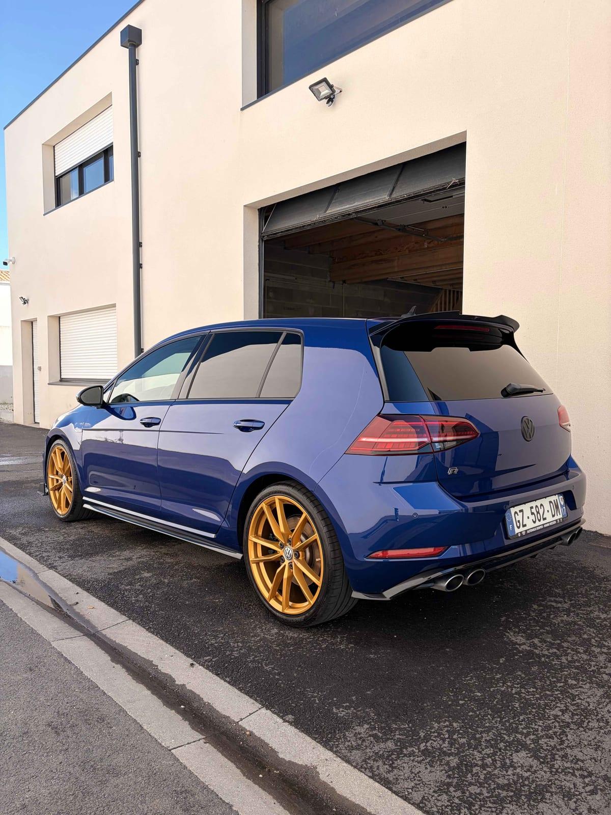 Vw golf r bleue — nettoyage B Clean Master
