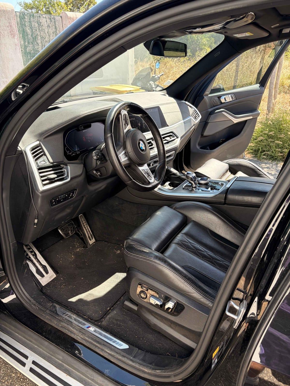 Bmw noire — nettoyage B Clean Master