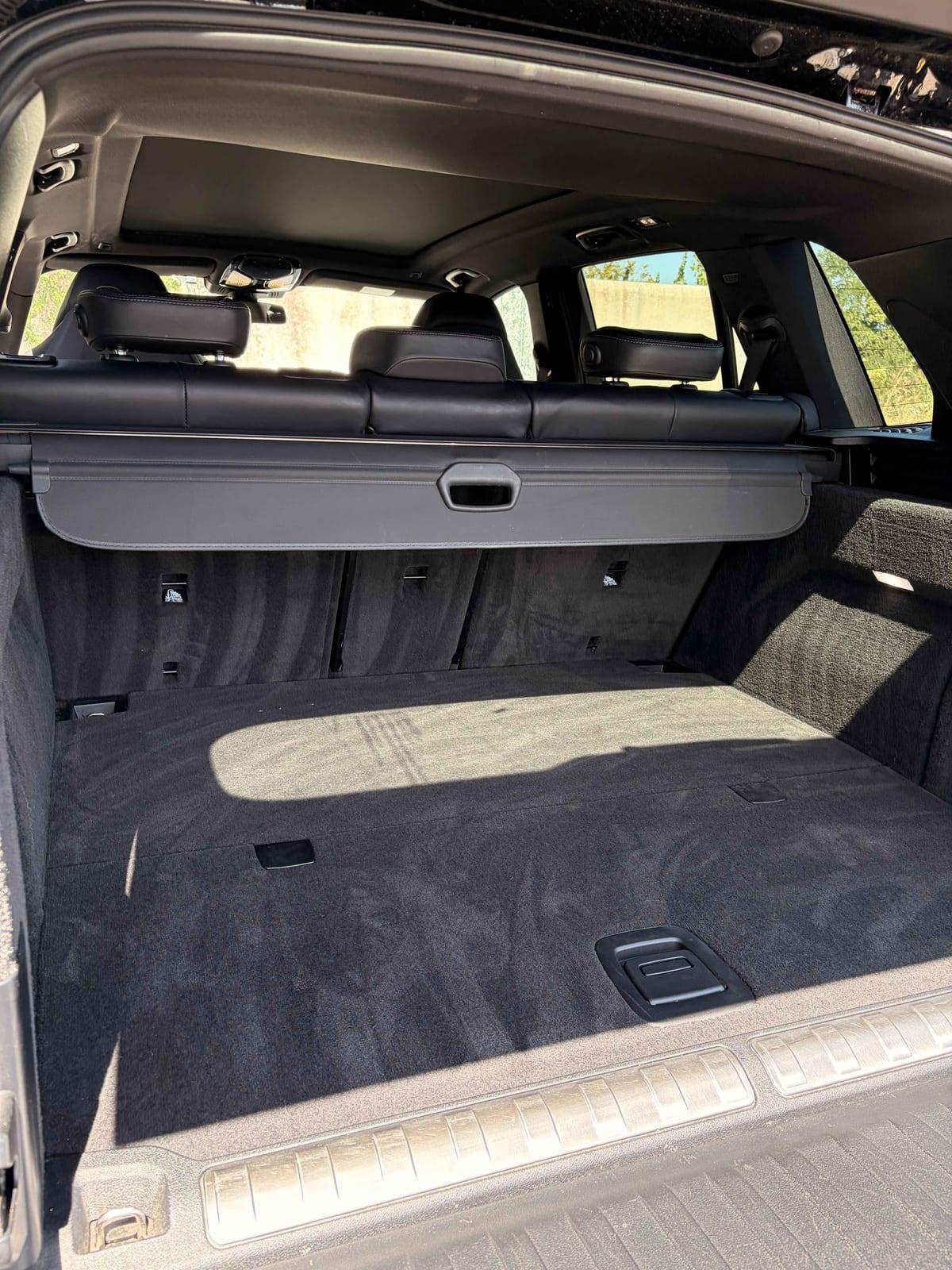Bmw noire — nettoyage B Clean Master