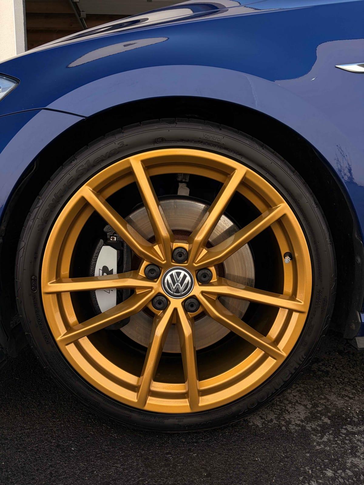 Vw golf r bleue — nettoyage B Clean Master